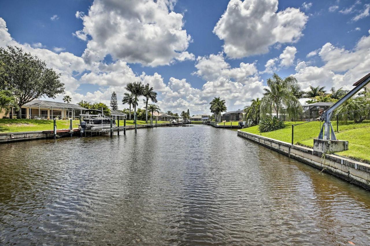 Canal-Front Oasis With Dock And Kayaks In Cape Coral! ภายนอก รูปภาพ