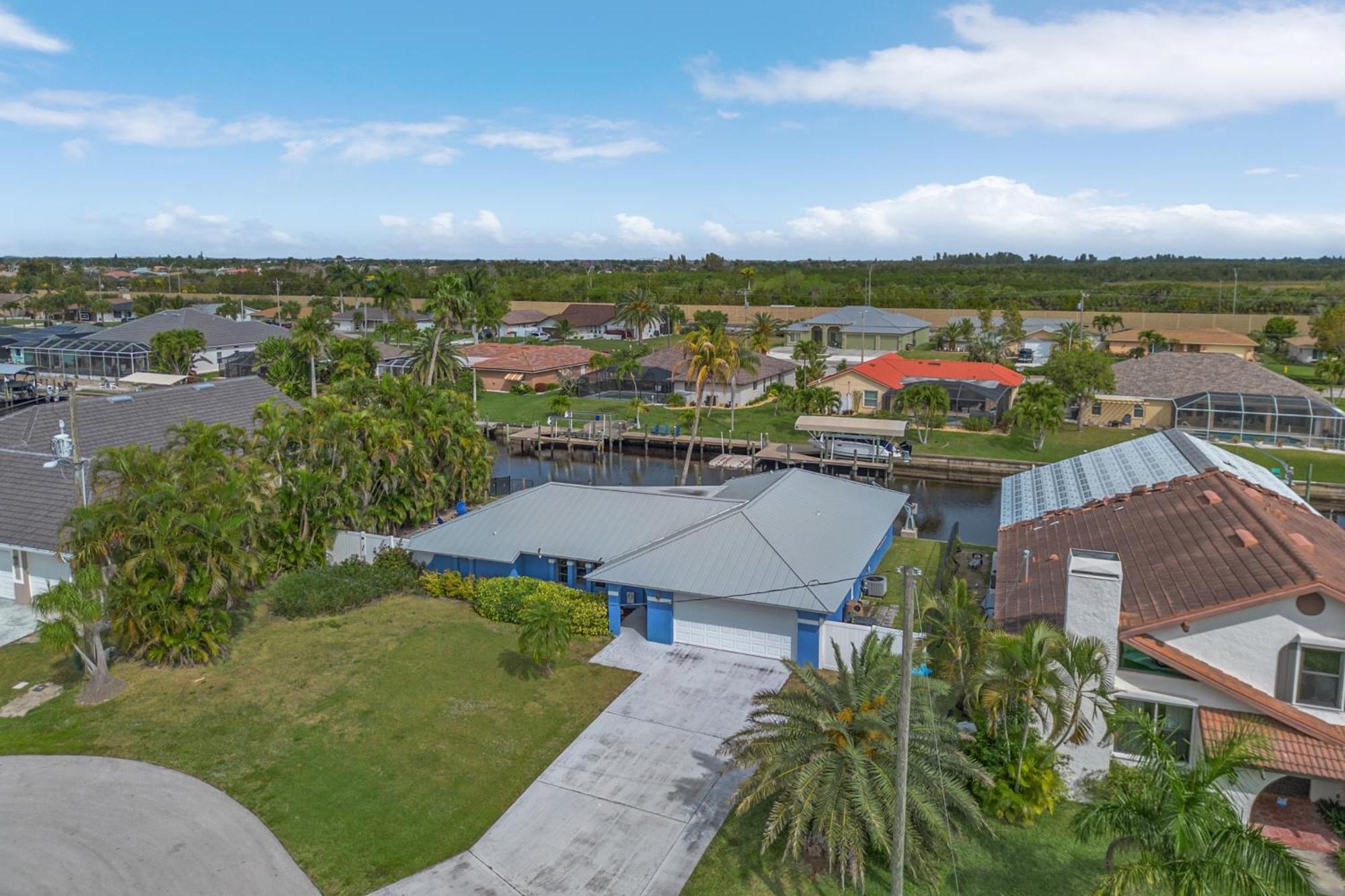 Canal-Front Oasis With Dock And Kayaks In Cape Coral! ภายนอก รูปภาพ